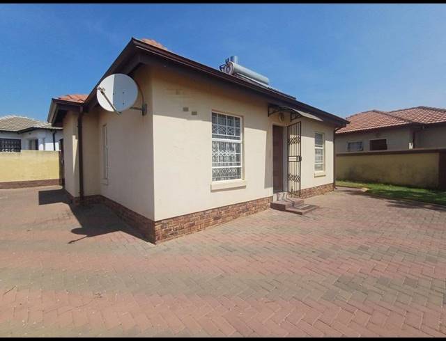 2 BEDROOM HOUSE FOR SALE IN KIRKNEY